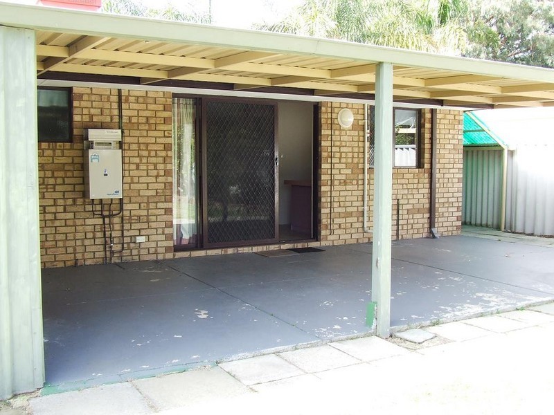 56 Seville Drive, Seville Grove WA 6112