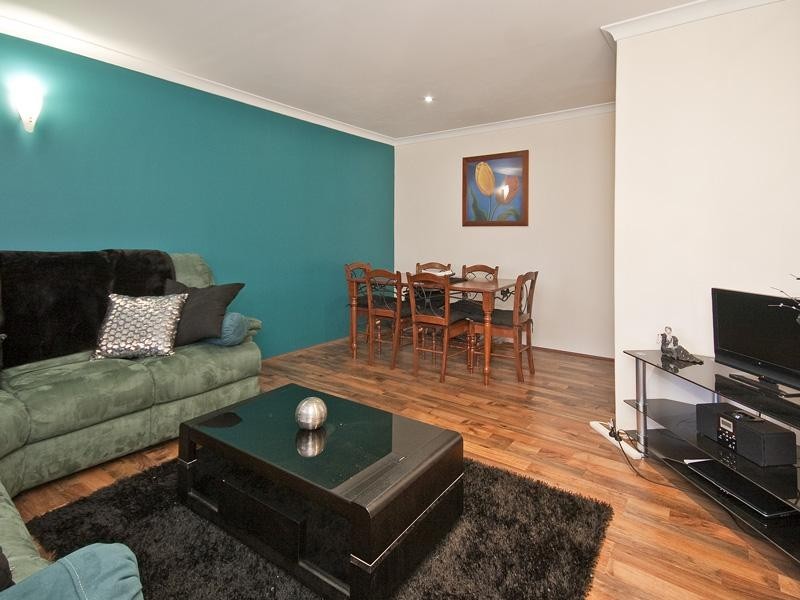 22 McGrath Place, Seville Grove WA 6112