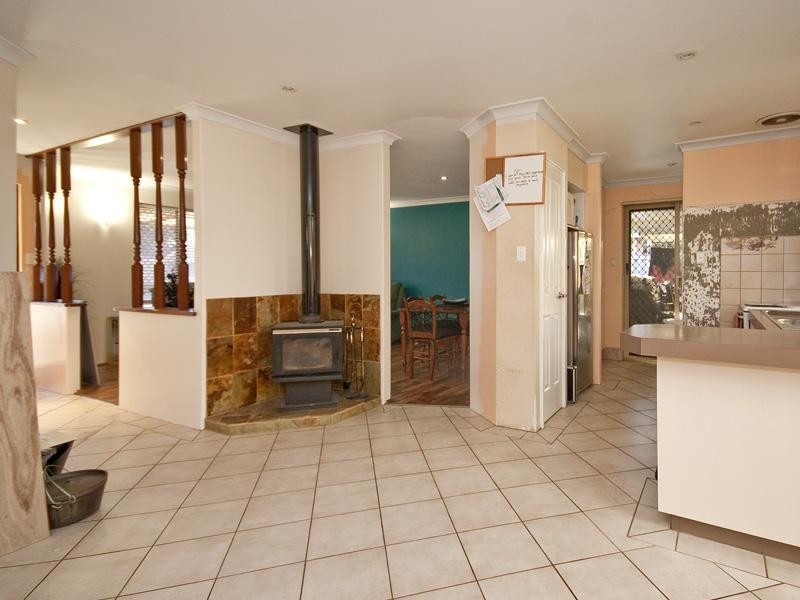 22 McGrath Place, Seville Grove WA 6112