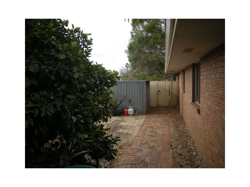 30B Brumby Place, Armadale WA 6112