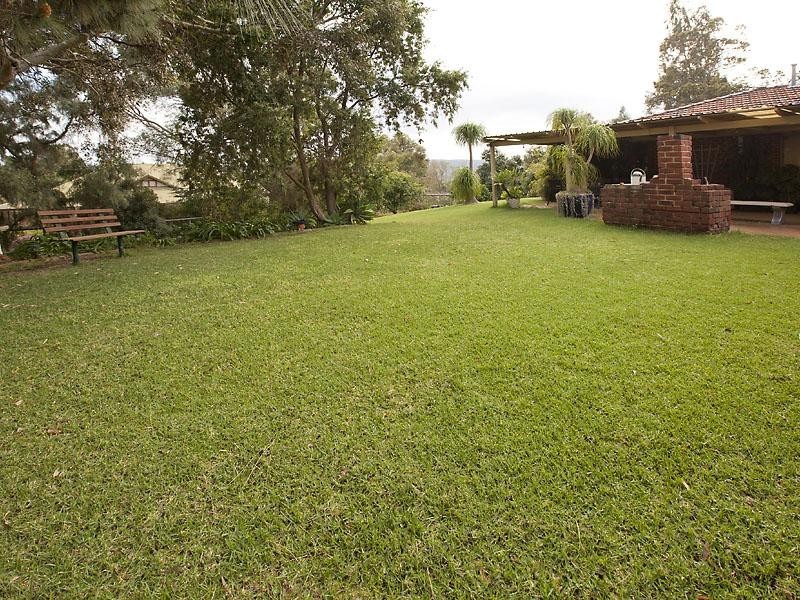 101 Carawatha Avenue, Mount Nasura WA 6112