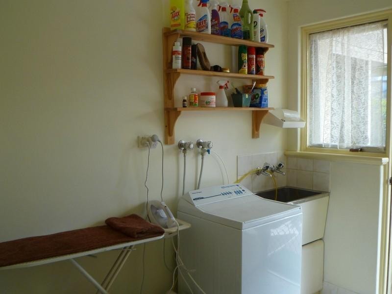 27 Banyard Avenue, Kelmscott WA 6111