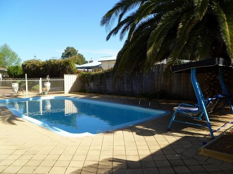 27 Banyard Avenue, Kelmscott WA 6111