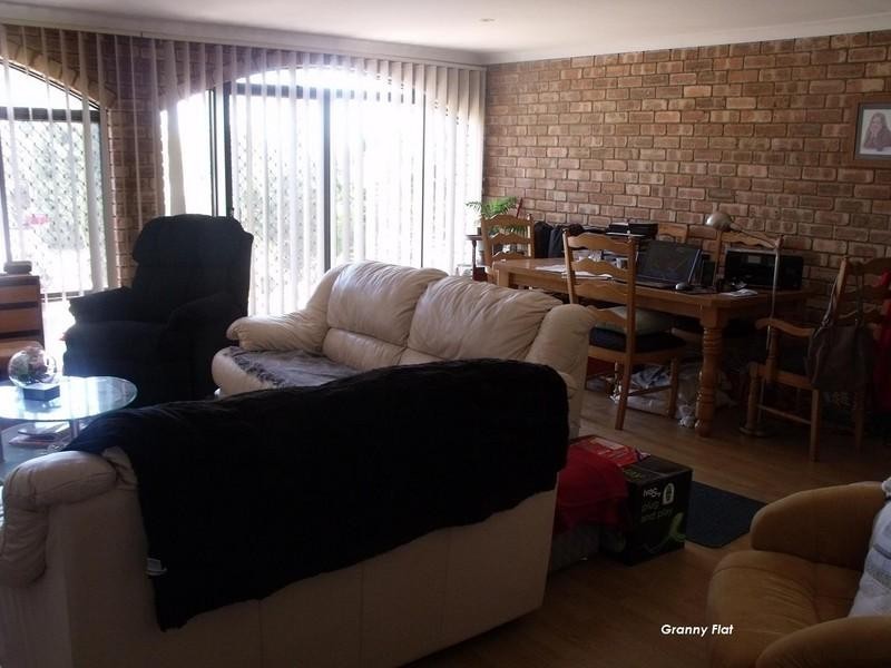 13 Kingsley Terrace, Kelmscott WA 6111