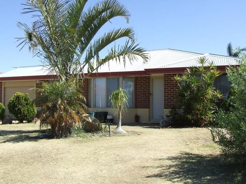 5 Kemi Close, Kenwick WA 6107