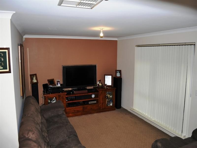 5 Sittella Plaza, Brookdale WA 6112