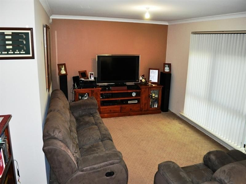 5 Sittella Plaza, Brookdale WA 6112