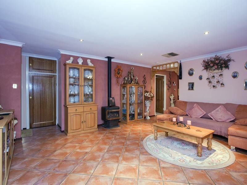 21 Hillegine Court, Gosnells WA 6110