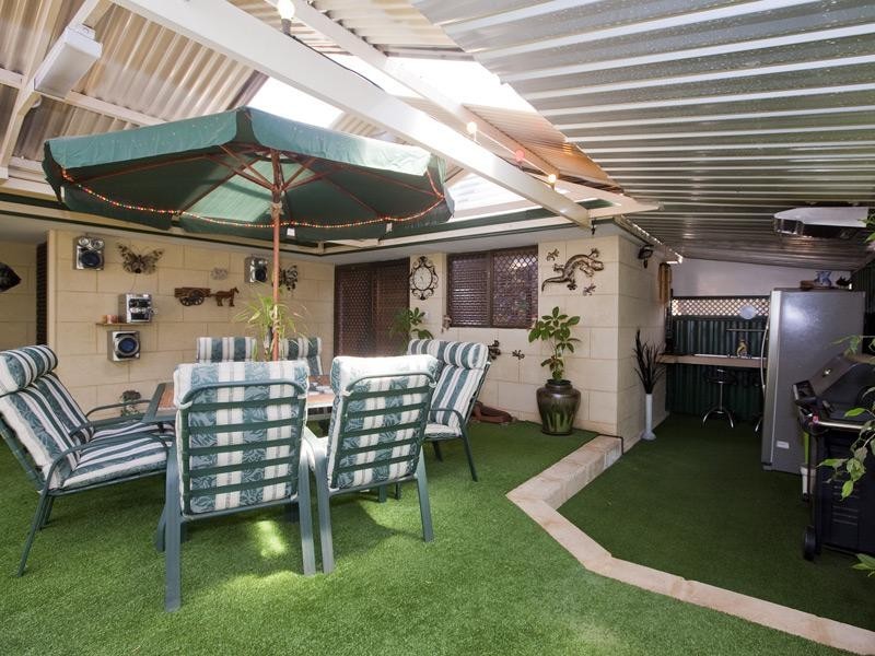 21 Hillegine Court, Gosnells WA 6110