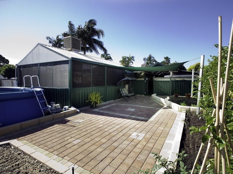 21 Hillegine Court, Gosnells WA 6110