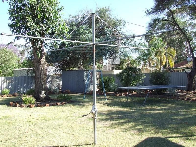 16 Toorak Road, Armadale WA 6112