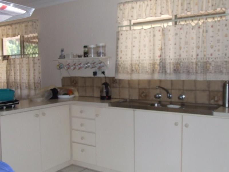 16 Toorak Road, Armadale WA 6112