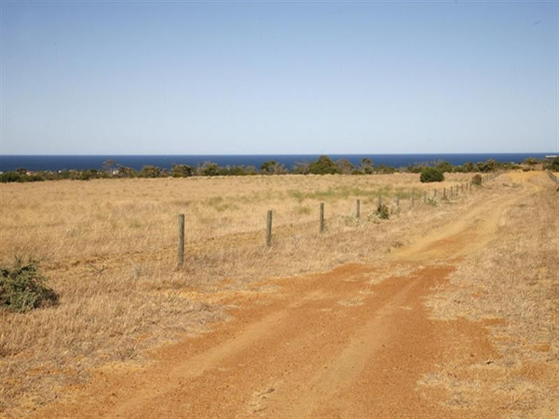 259 Cargeeg Bend, White Peak WA 6532