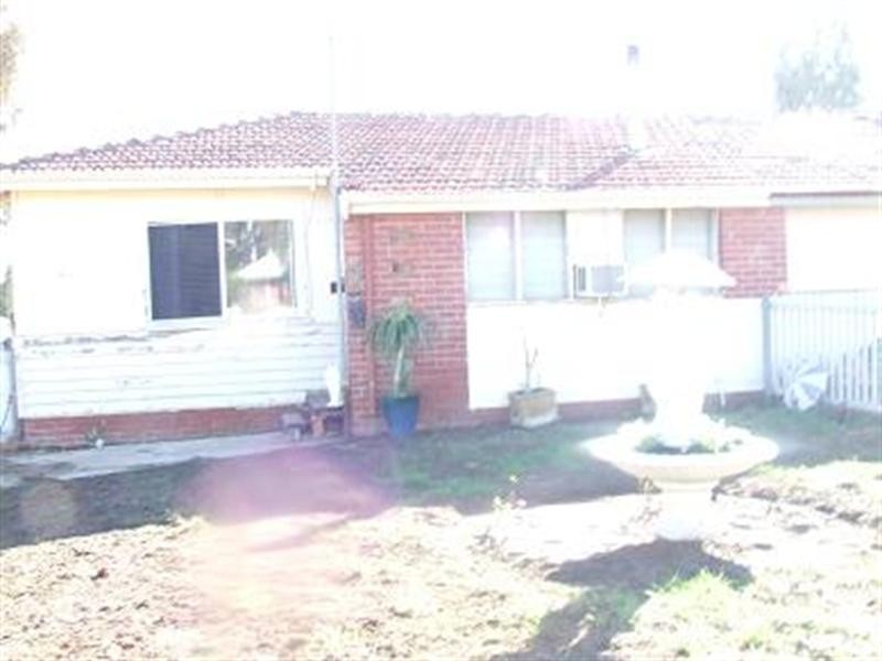 1/7 Fall Street, Brookton WA 6306