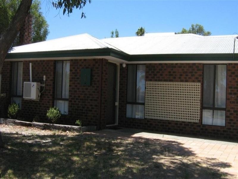 3 Cowra Court, Armadale WA 6112