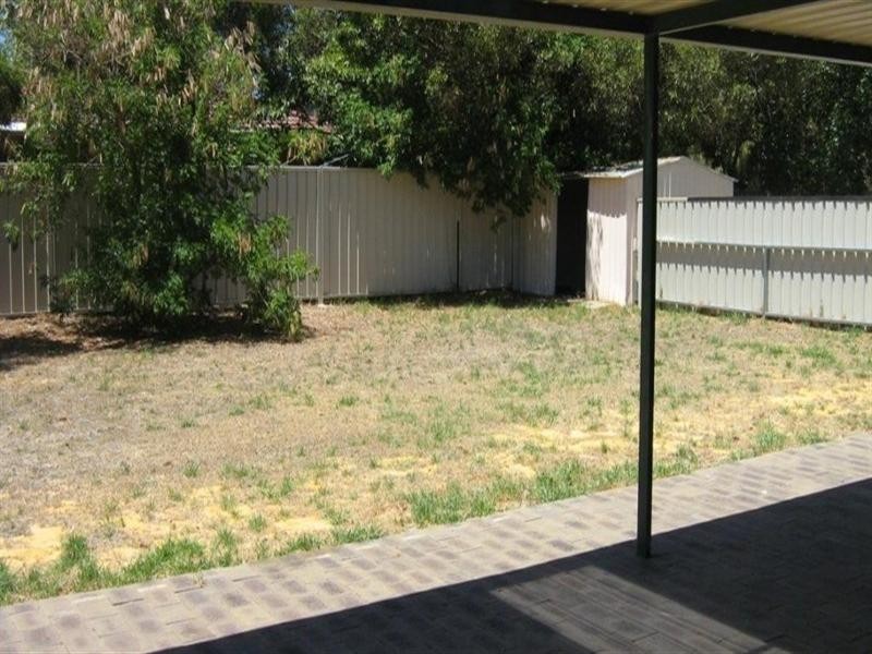 3 Cowra Court, Armadale WA 6112