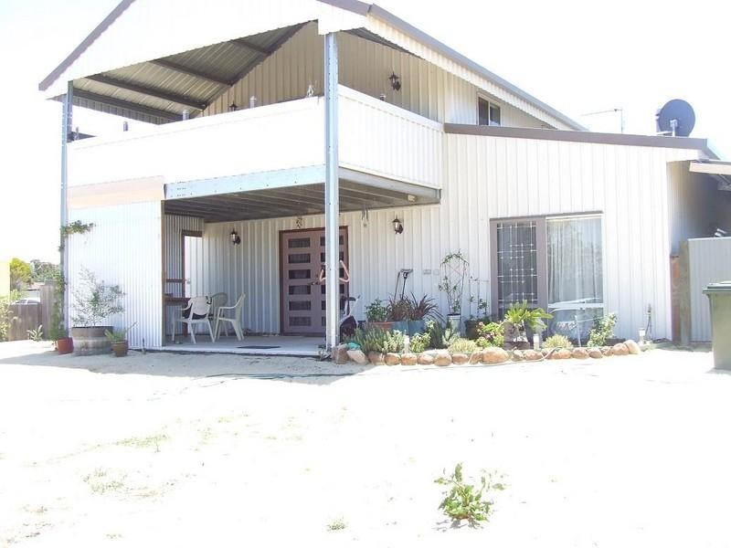 63 Rogers Avenue, Katanning WA 6317