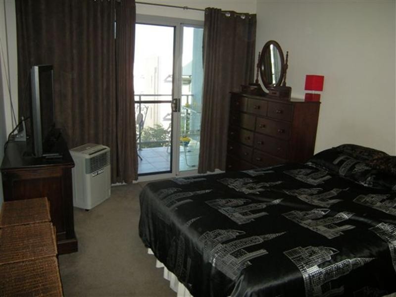 9/105 Wentworth Parade, Success WA 6164