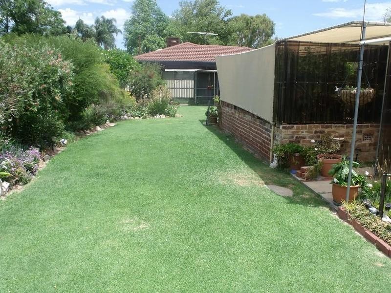 18 Willowmead Way, Kelmscott WA 6111