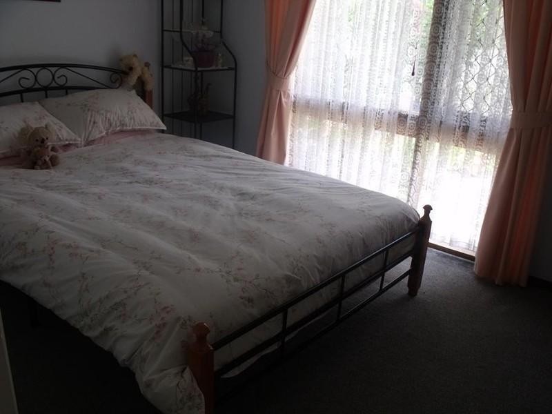 18 Willowmead Way, Kelmscott WA 6111