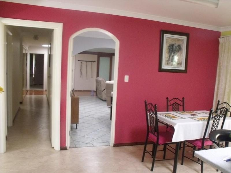 18 Willowmead Way, Kelmscott WA 6111