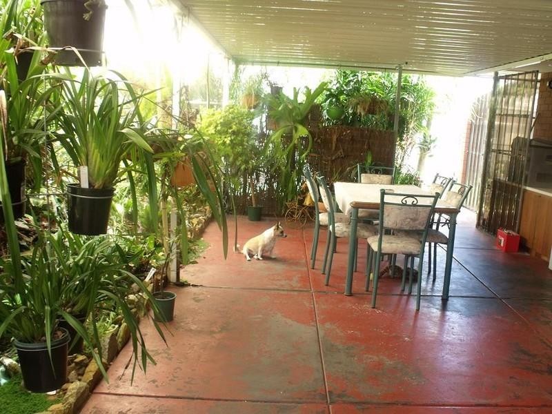 18 Willowmead Way, Kelmscott WA 6111