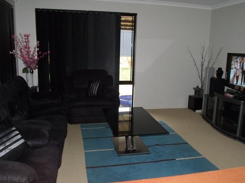 15 Bunya Green, Byford WA 6122