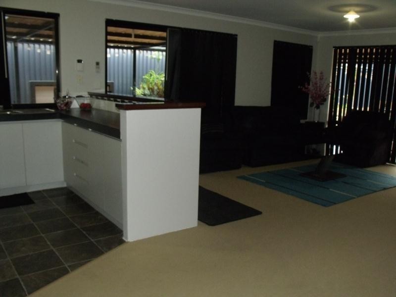 15 Bunya Green, Byford WA 6122