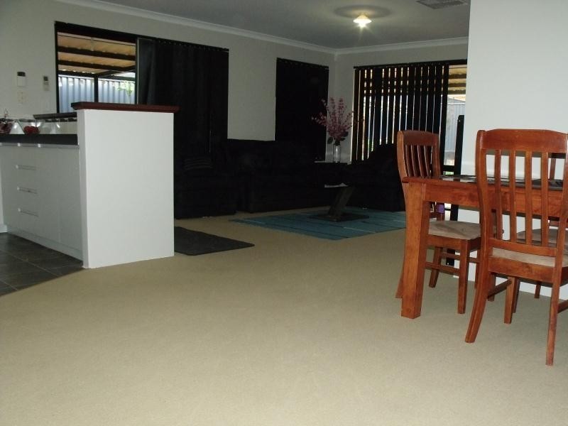 15 Bunya Green, Byford WA 6122