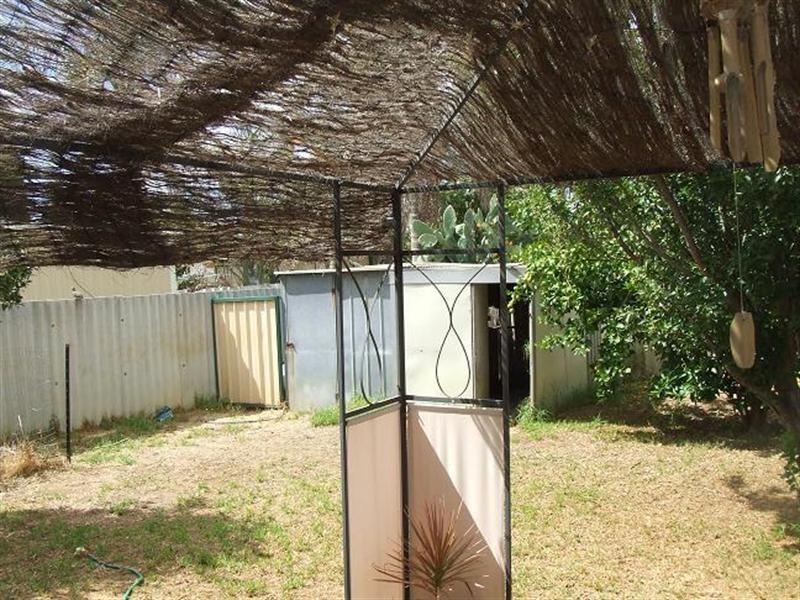 1 Bell Court, Armadale WA 6112