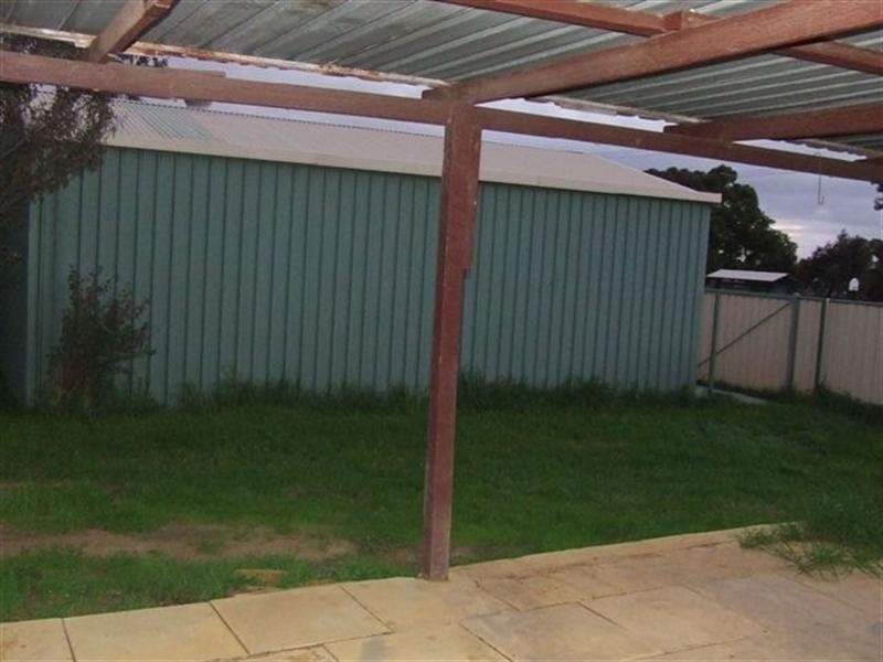 1 Bell Court, Armadale WA 6112