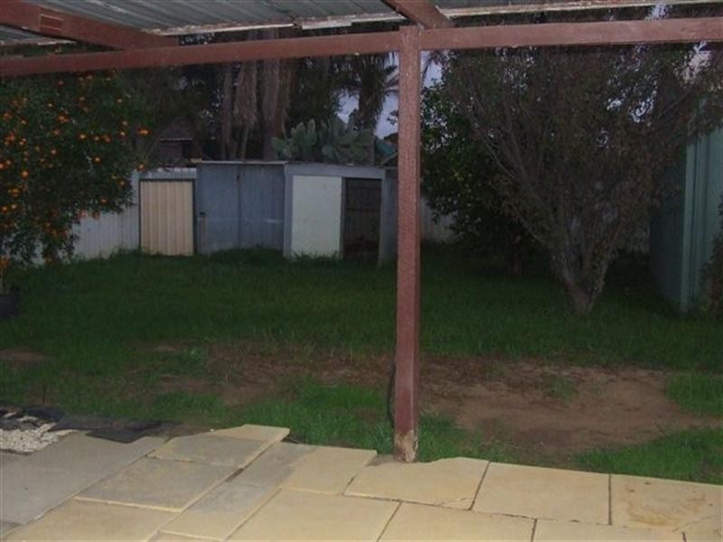 1 Bell Court, Armadale WA 6112