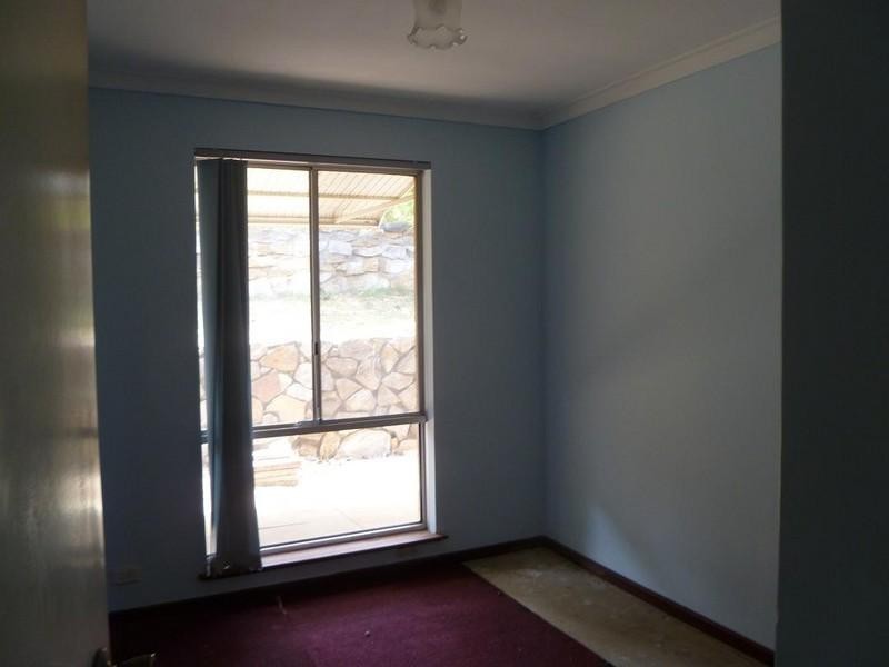 42 Angorra Road, Mount Nasura WA 6112