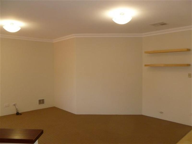 11 Kara Court, Seville Grove WA 6112