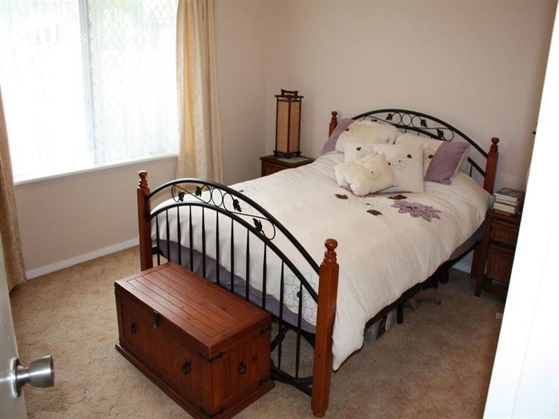 12 May Close, Armadale WA 6112