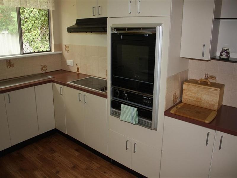 12 May Close, Armadale WA 6112