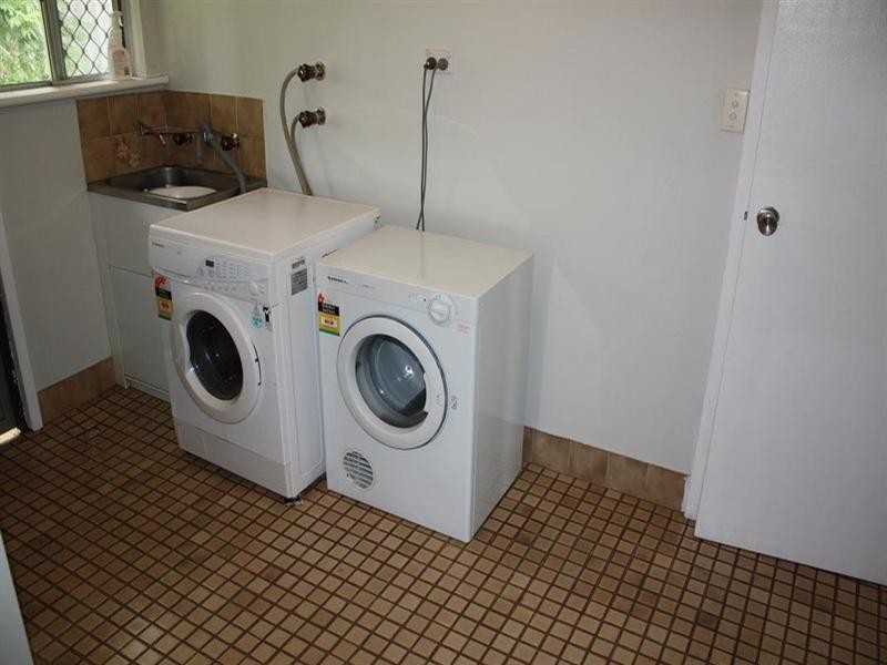 12 May Close, Armadale WA 6112