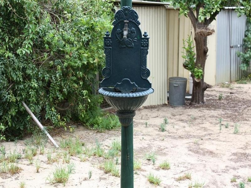 12 May Close, Armadale WA 6112