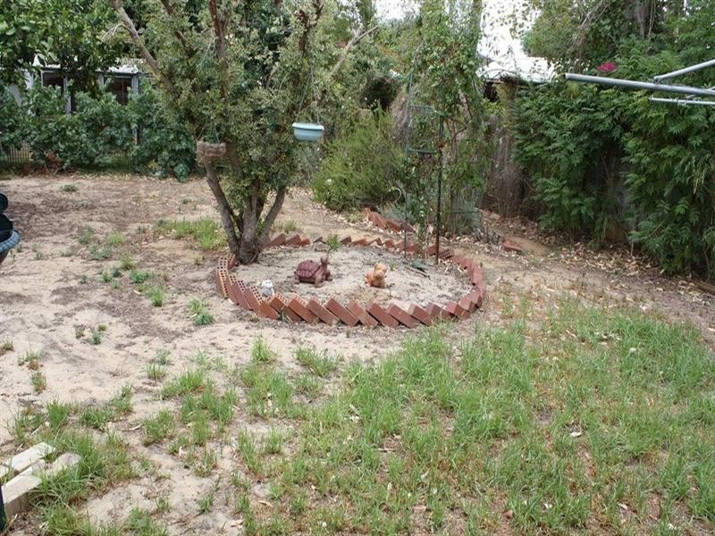 12 May Close, Armadale WA 6112