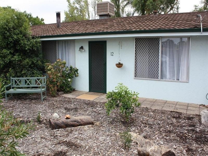 12 May Close, Armadale WA 6112