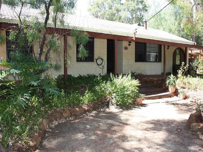 2 Anthill Road, Roleystone WA 6111