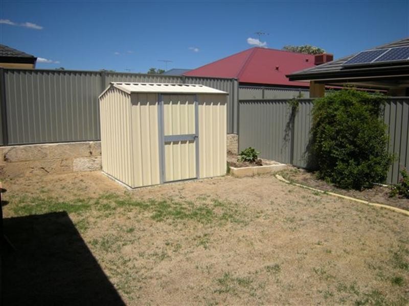 8 Vickers Pass, Byford WA 6122