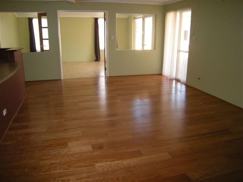 8 Vickers Pass, Byford WA 6122