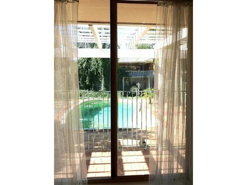 16 Bodicoat Drive, Brookdale WA 6112