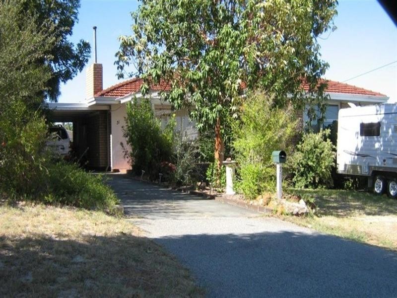 31 Lucich Street, Kelmscott WA 6111