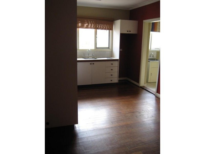 16 Brackley Road, Armadale WA 6112