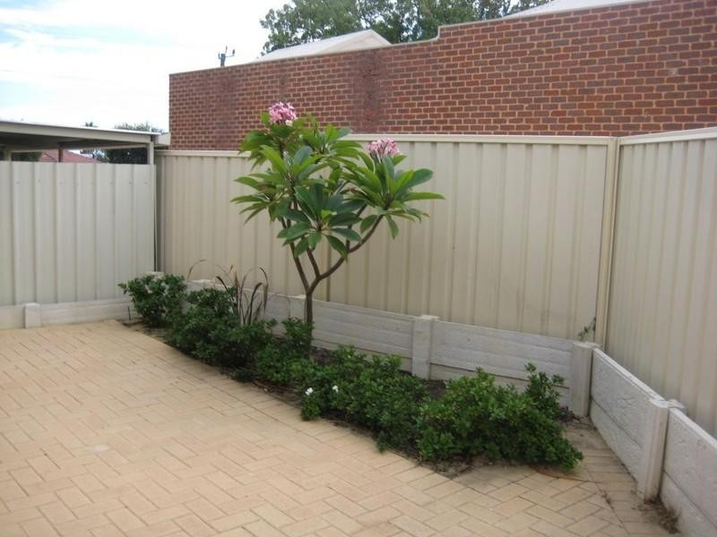 16 Brackley Road, Armadale WA 6112