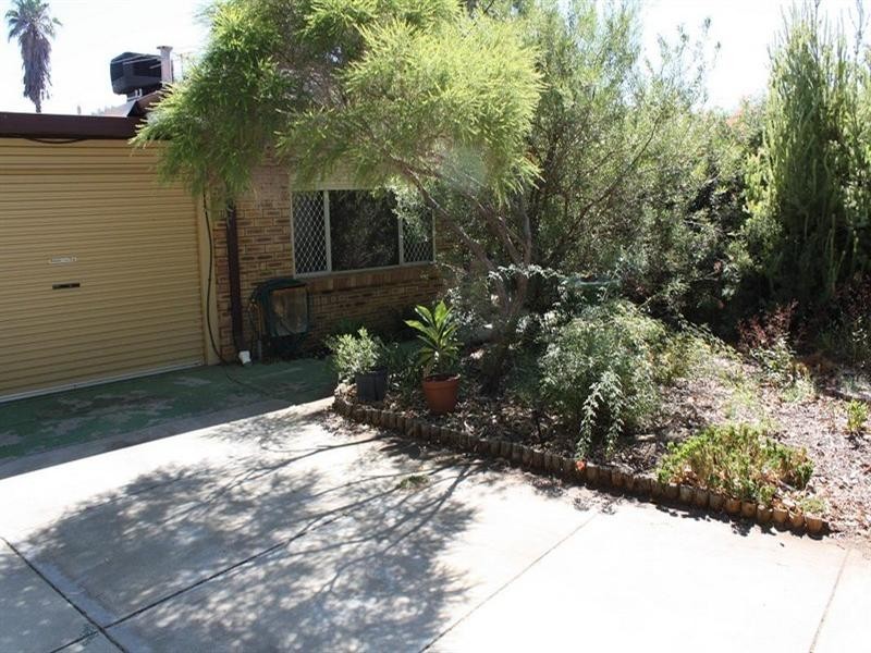 38 Wilcannia Way, Armadale WA 6112