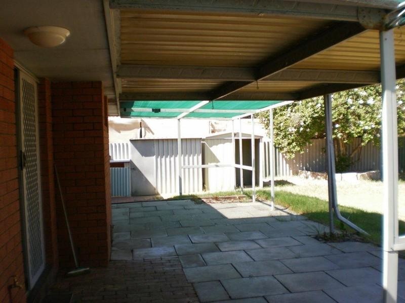 27 Kootingal Road, Armadale WA 6112