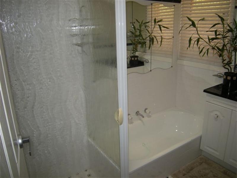 44 Amethyst Crescent, Mount Richon WA 6112